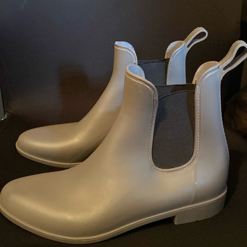 Excellent condition Capeli of New York rain boots